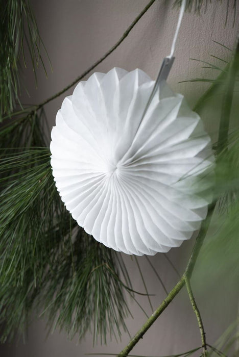 Ib Laursen - Rundt hvidt ornament, papir 92107-11