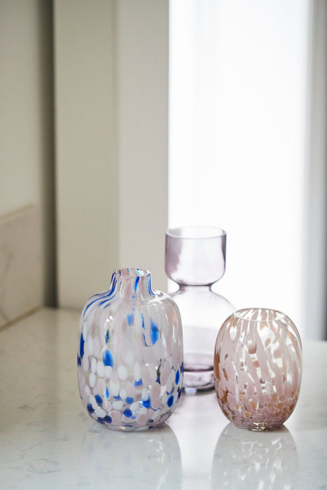 Bahne - Vase med malede prikker, 18 cm.