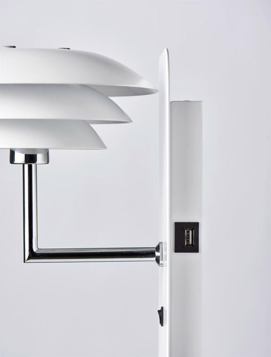 Dyberg larsen - DL20, USB Hylde inklusiv lampe hvid